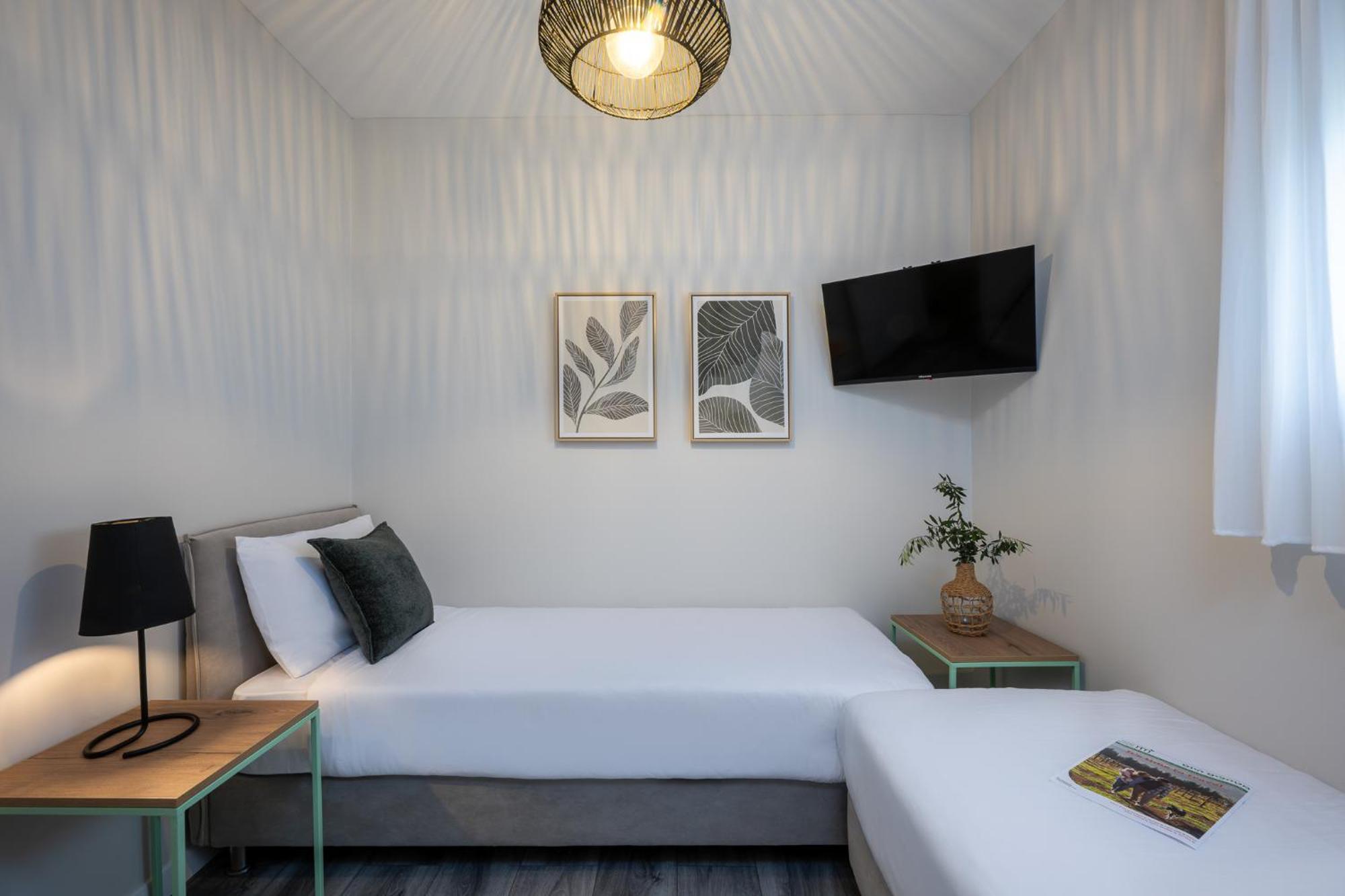 Erettz Dafna Travel Hotel エクステリア 写真