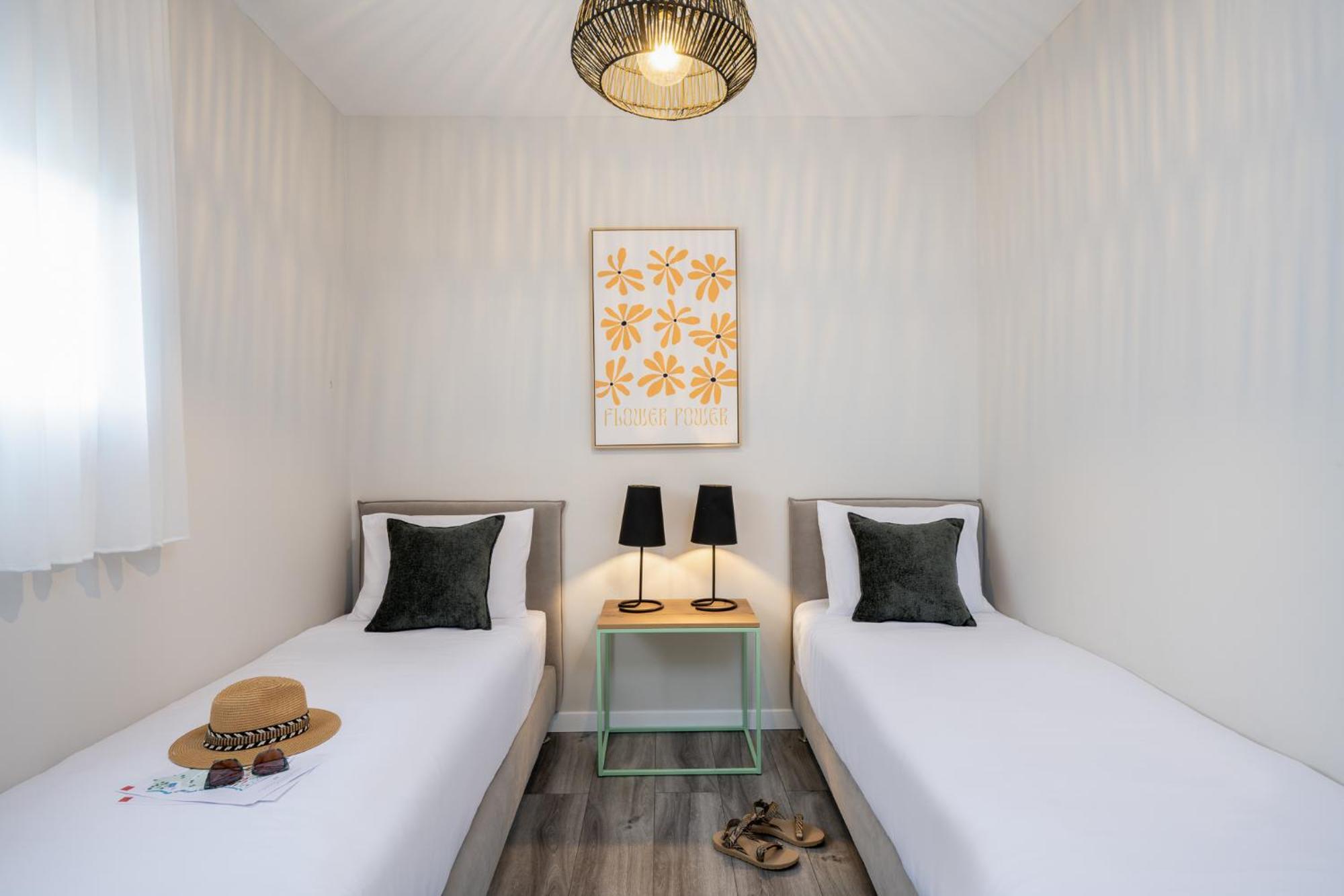 Erettz Dafna Travel Hotel エクステリア 写真